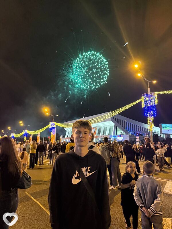 Дима, 19, Минске — анкета №3105560