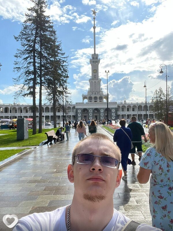 Артем, 21, Иванове — анкета №3105628