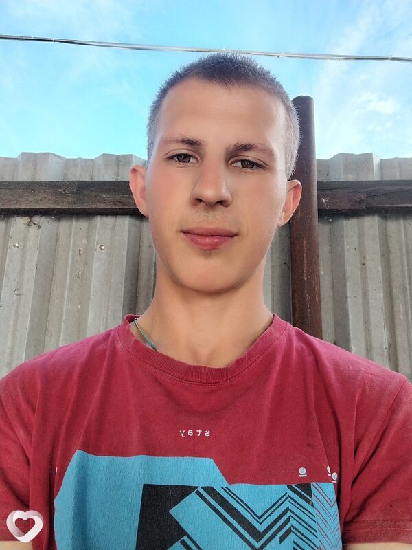 Артём, 22, Гомеле — анкета №3106742