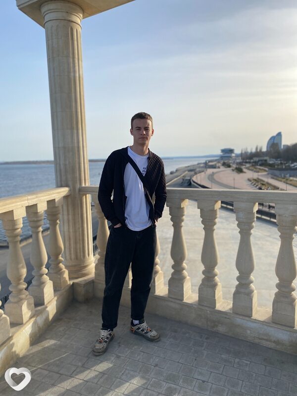 Захар, 22, Волжском — анкета №3106527