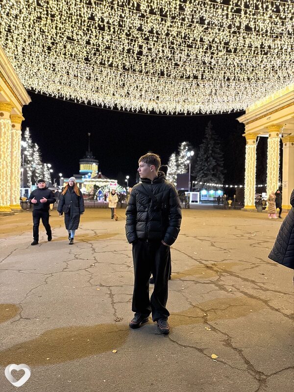 Женя, 19, Киеве — анкета №3106978