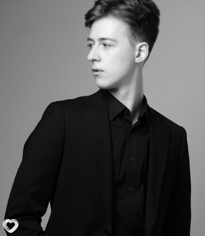 Максим, 22, Москве — анкета №3107334