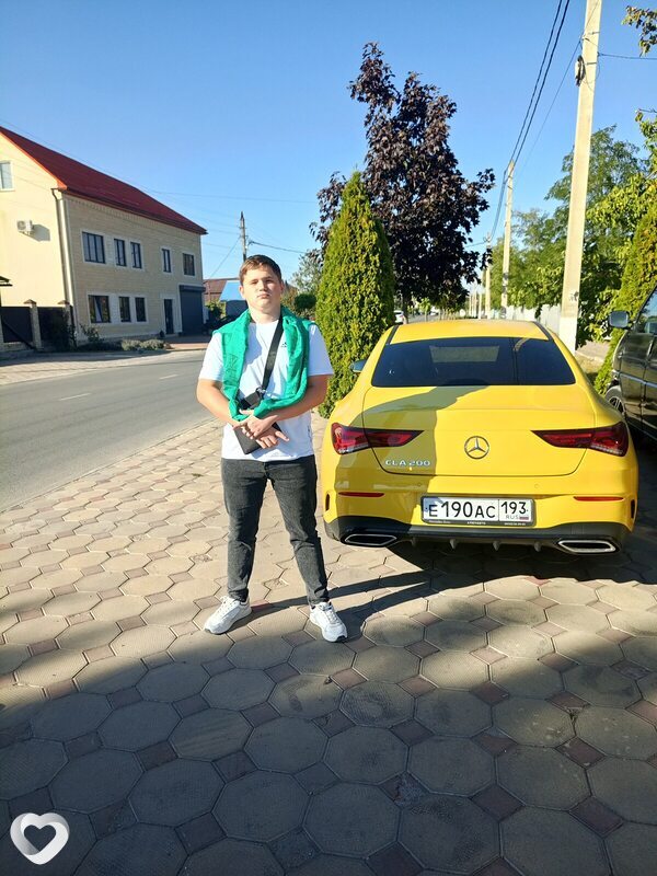 Вова, 19, Крымске — анкета №3107693