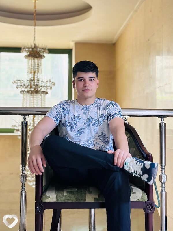 Алишер, 20, Кургане — анкета №3109710