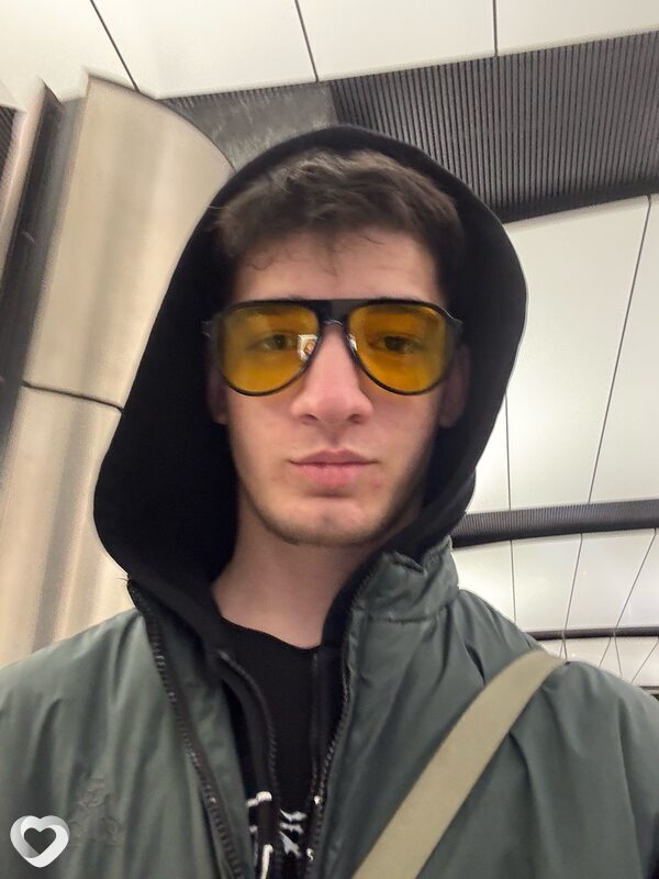 Нико, 21, Москве — анкета №3110185