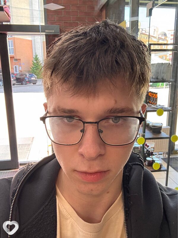 Леонид, 19, Калининграде — анкета №3110358