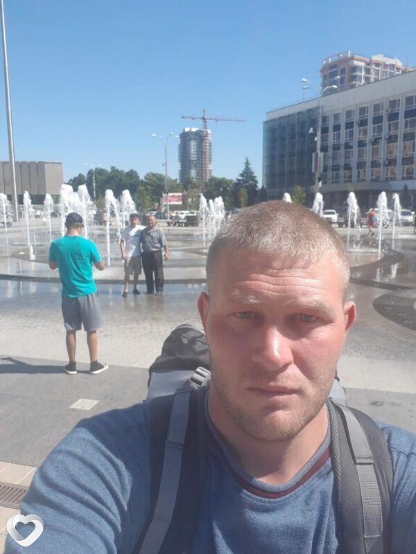 Артур, 36, Энгельсе — анкета №3110977