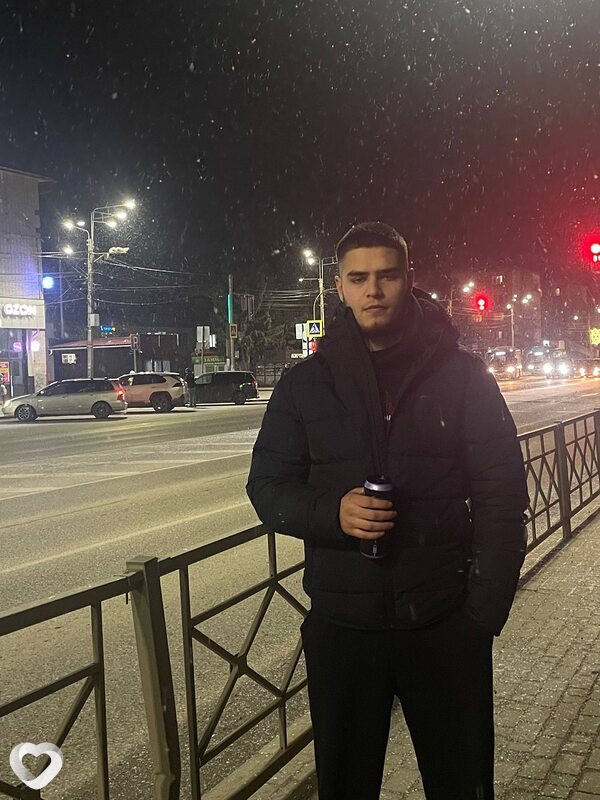 Данил, 19, Горно-Алтайске — анкета №3111188