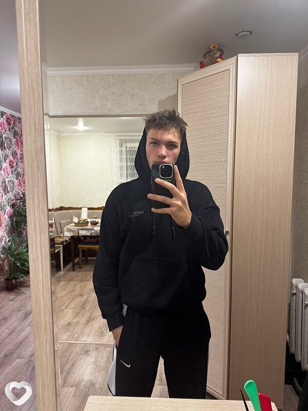 Никита, 18, Москве — анкета №3111771