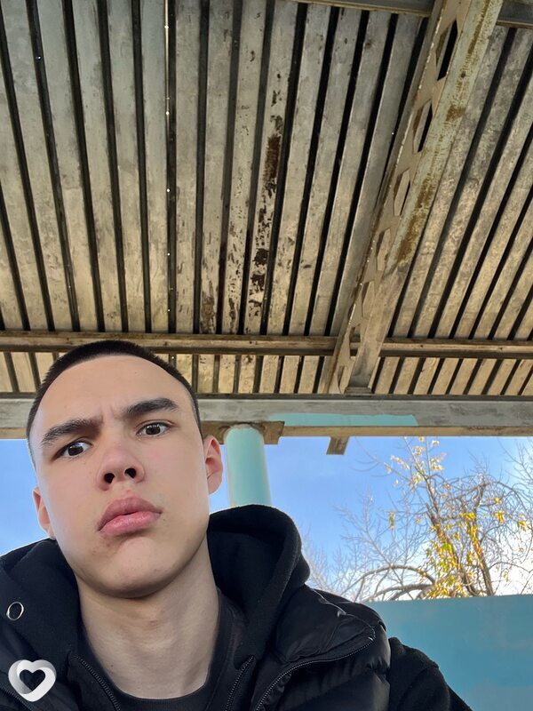 Кирилл, 19, Владивостоке — анкета №3112109