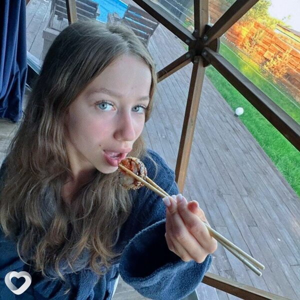 Аня, 21, Москве — анкета №3112652