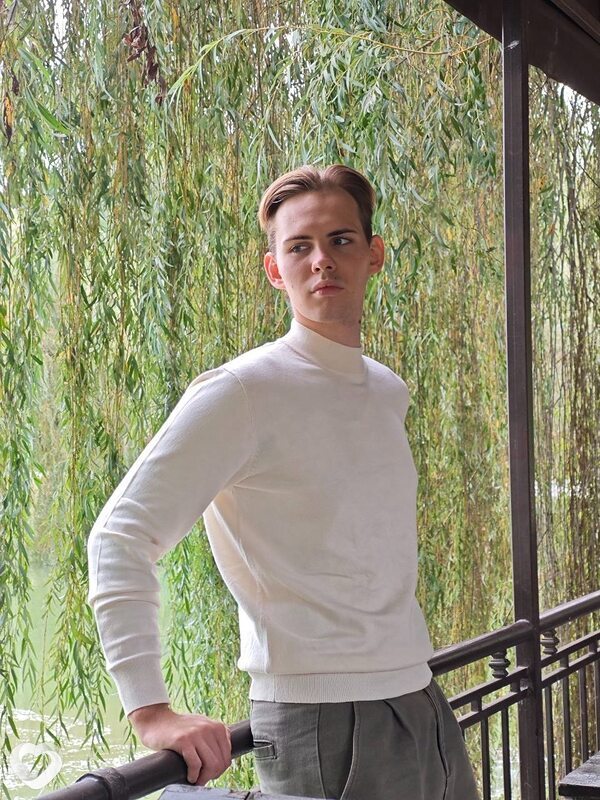 Данил, 21, Краснодаре — анкета №3113380