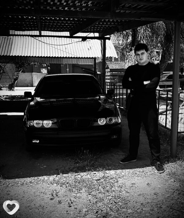 Булат, 20, Калуге — анкета №3114127