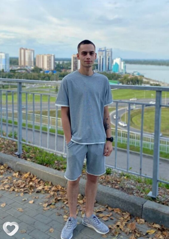 Андрей, 23, Барнауле — анкета №3115282