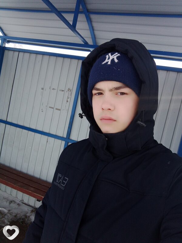 Михаил, 19, Ангарске — анкета №3114488