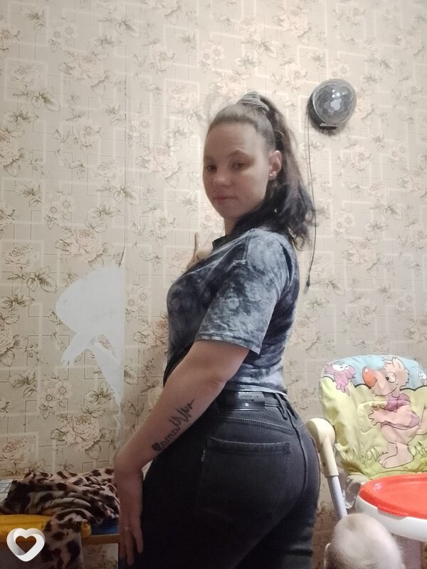 Ульяна, 24, Усолье-Сибирское — анкета №3114639