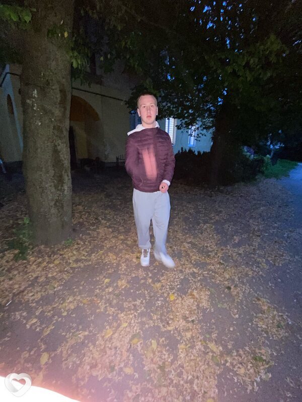 Илья, 18, Калининграде — анкета №3114585