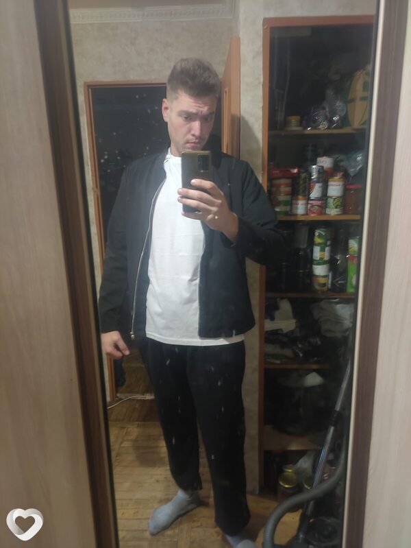 Михаил, 22, Донецке — анкета №3114797