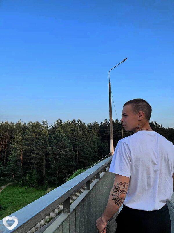 Артур, 19, Борисове — анкета №3114848