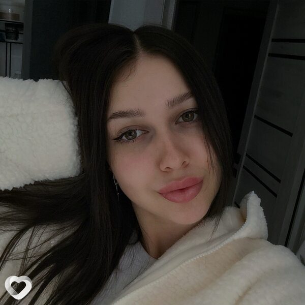 Нелли, 23, Санкт-Петербурге — анкета №3114921