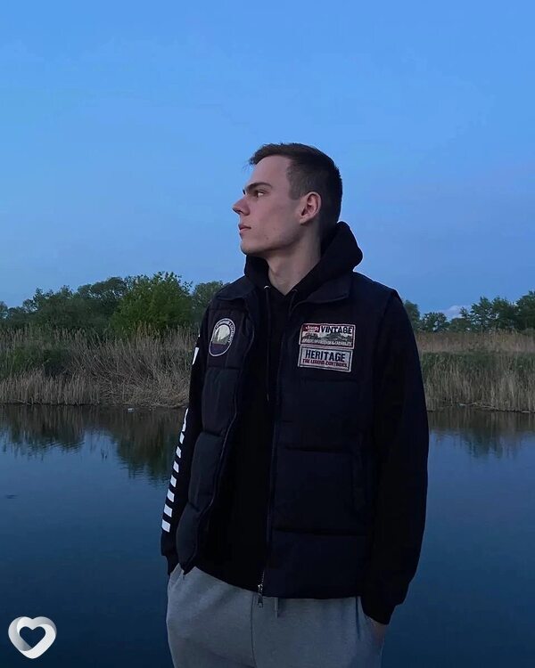Антон, 25, Самаре — анкета №3115076