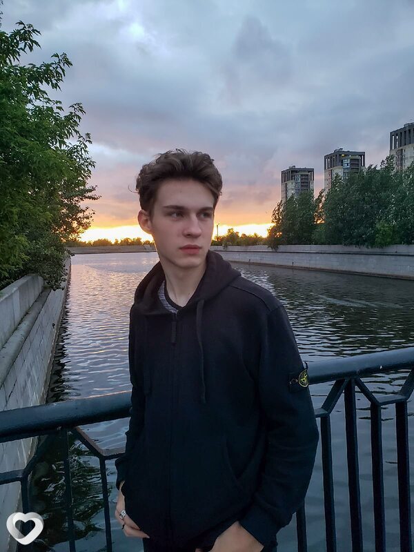 Максим, 22, Санкт-Петербурге — анкета №3115437