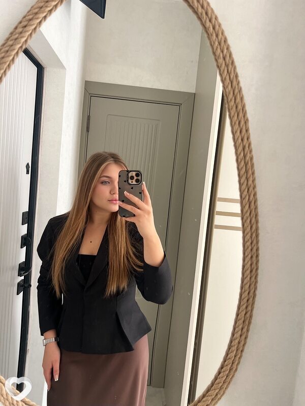 Алена, 23, Сочи — анкета №3115369