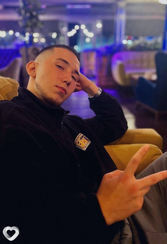 Александр, 21, Чебоксарах — анкета №3115690