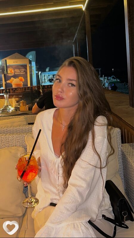 Алина, 21, Краснодаре — анкета №3115753