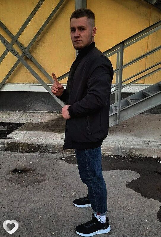 Иван, 23, Луганске — анкета №3116401