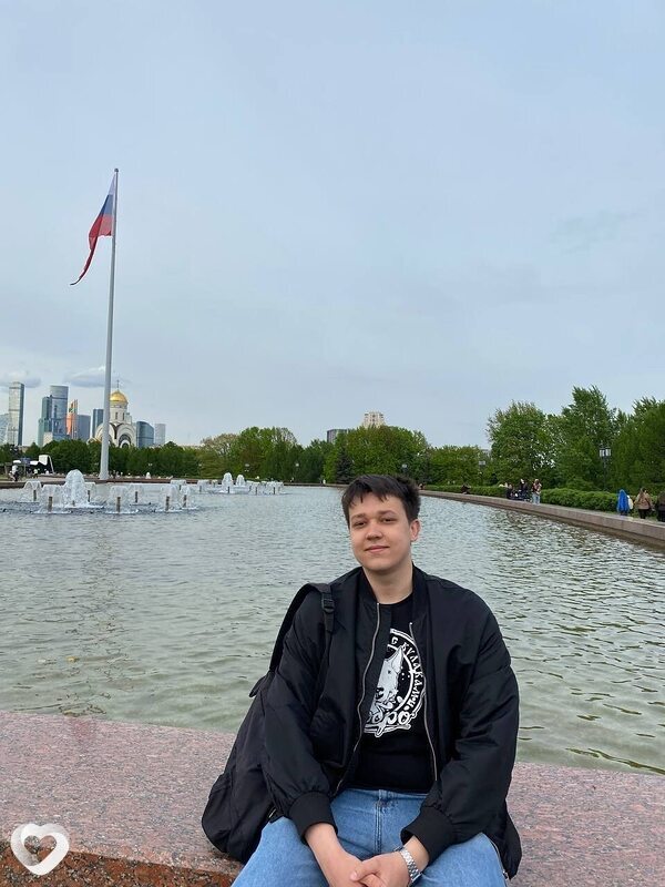 Артем, 24, Губкине — анкета №3116784
