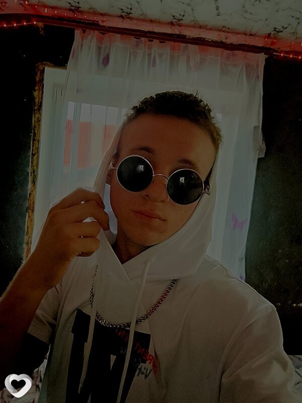 Дмитрий, 19, Новосибирске — анкета №3116714