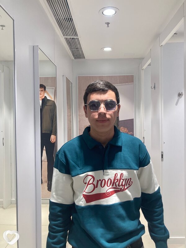 Shaxboz, 21, Новороссийске — анкета №3117211