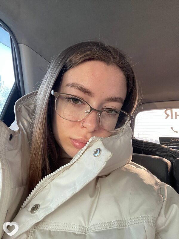 Алена, 23, Красноярске — анкета №3117475