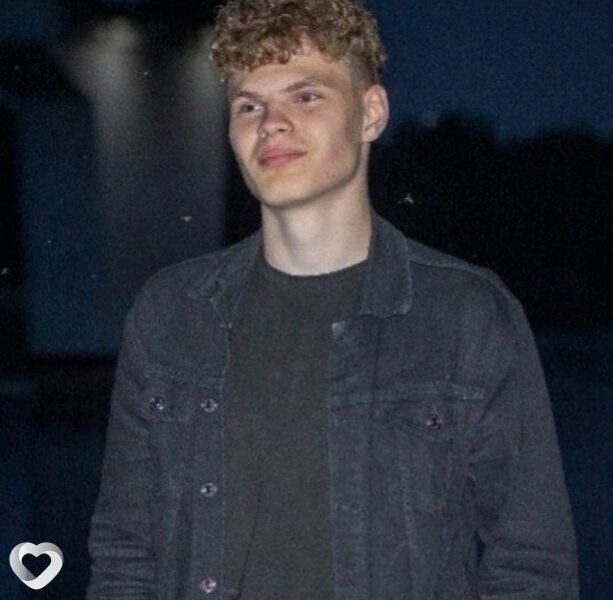 Станислав, 20, Ивацевичах — анкета №3117737