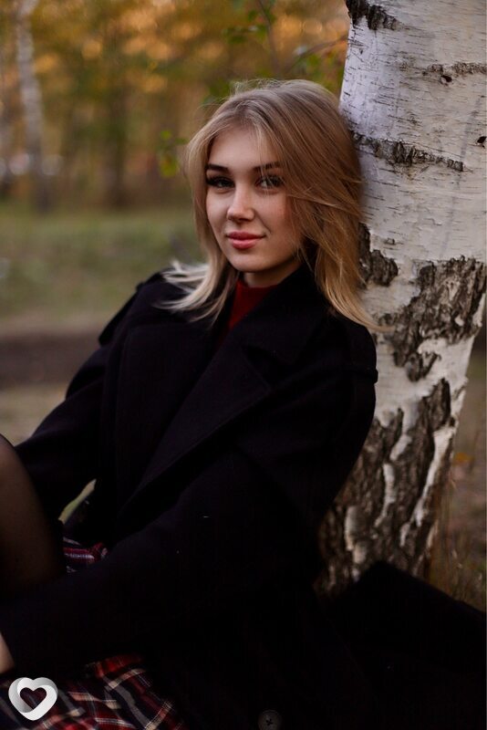 Алина, 19, Ростове-на-Дону — анкета №3117645
