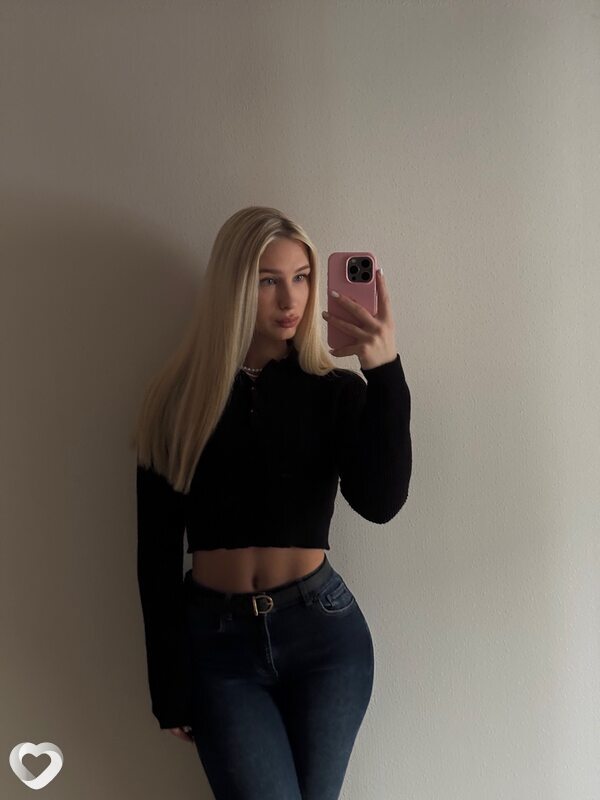 Алена, 22, Омске — анкета №3117789