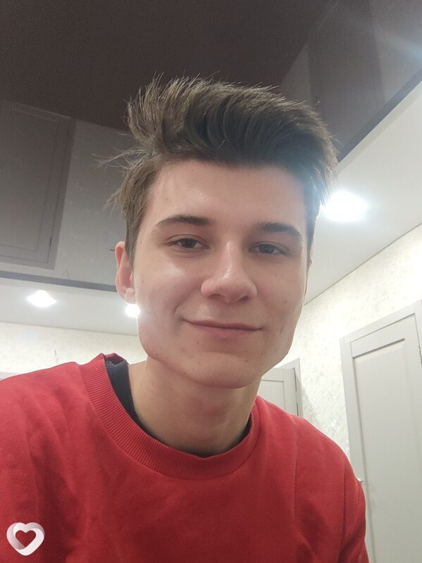 Артем, 21, Белгороде — анкета №3119150