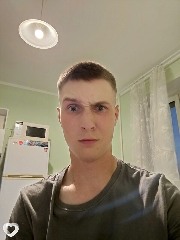 Андрей, 21, Саратове — анкета №3120262