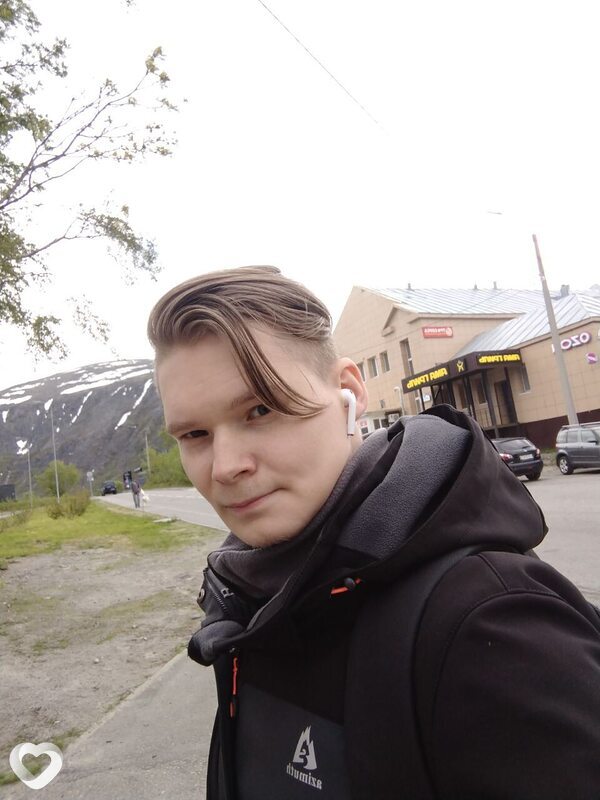 Саша, 30, Кировске — анкета №3120347