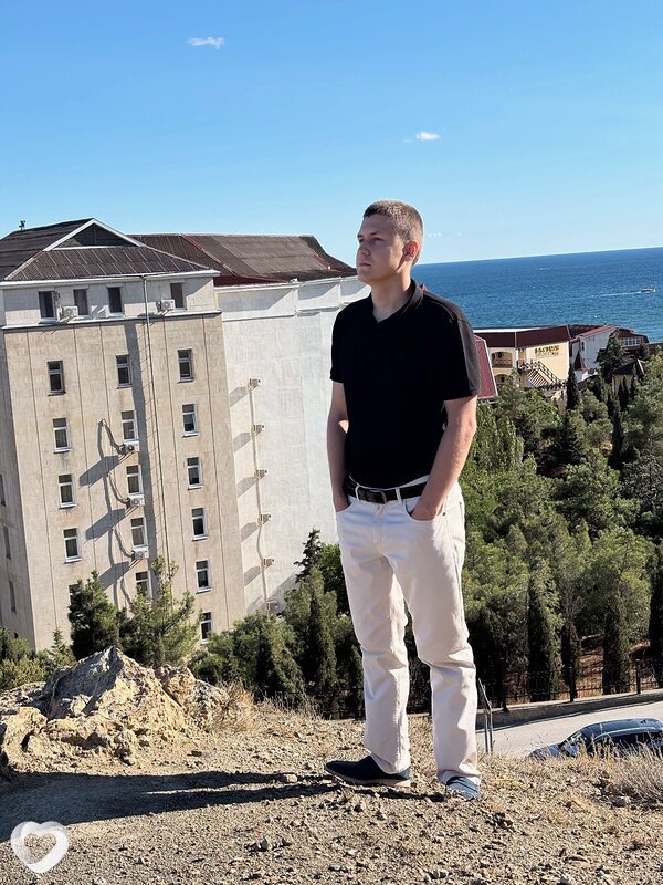 Иван, 21, Москве — анкета №3121028