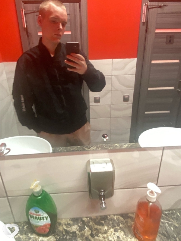 Артем, 21, Южно-Сахалинске — анкета №3121377
