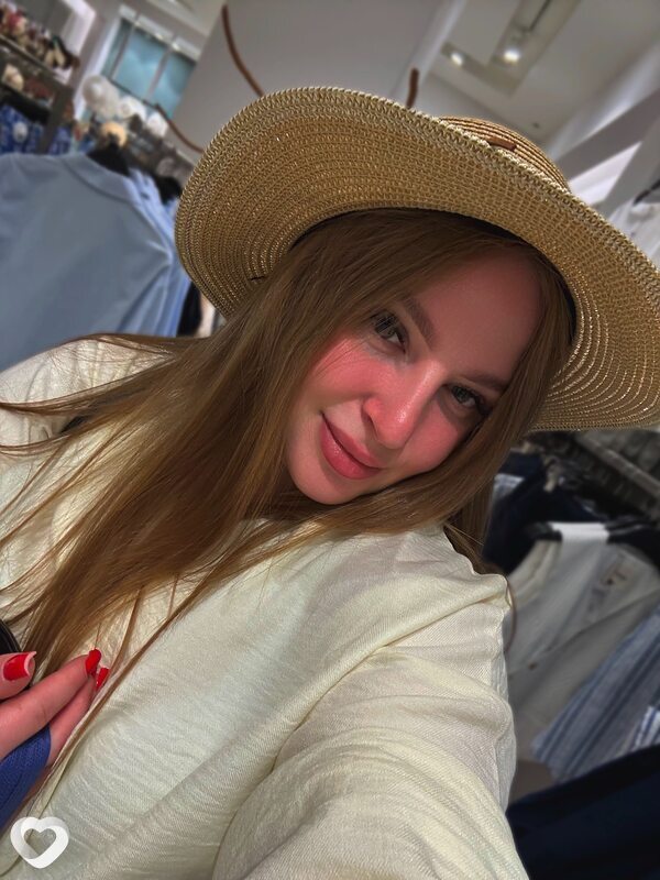 Ксения, 22, Каменске-Уральском — анкета №3122076