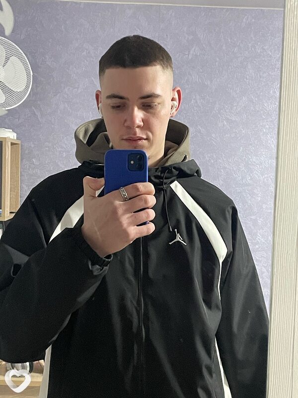 Александр, 26, Ярославле — анкета №3123410