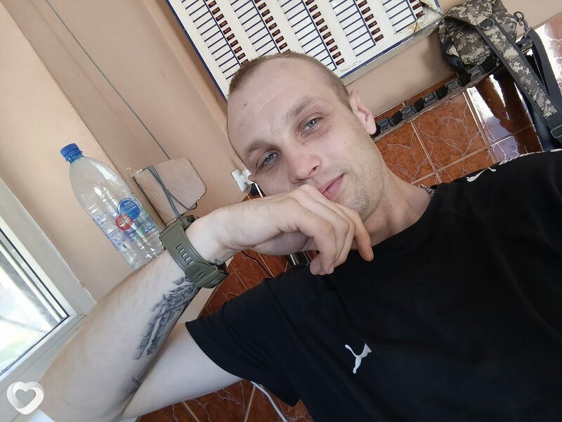 Олег, 30, Днепр — анкета №3124190