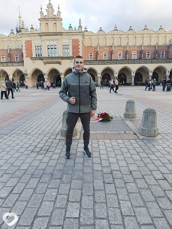 Максон, Краков