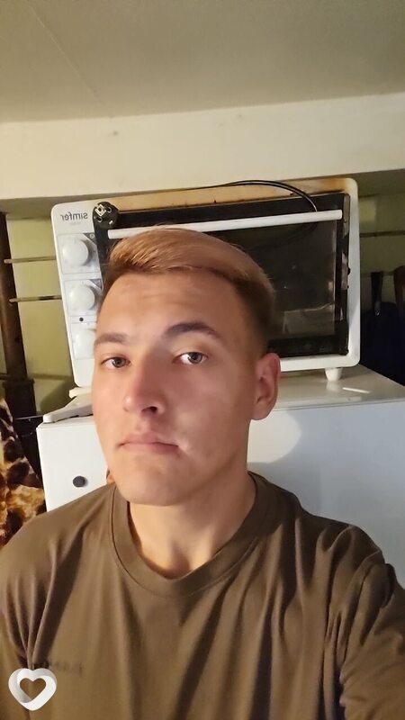 Александр, 21, Симферополе — анкета №3125175