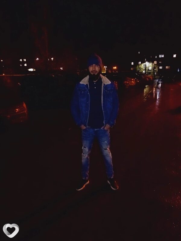Ոձթвնյվօղ, Артем