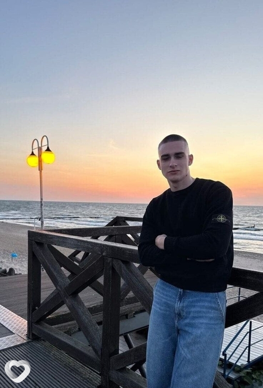 Данил, 22, Шахтинске — анкета №3127439