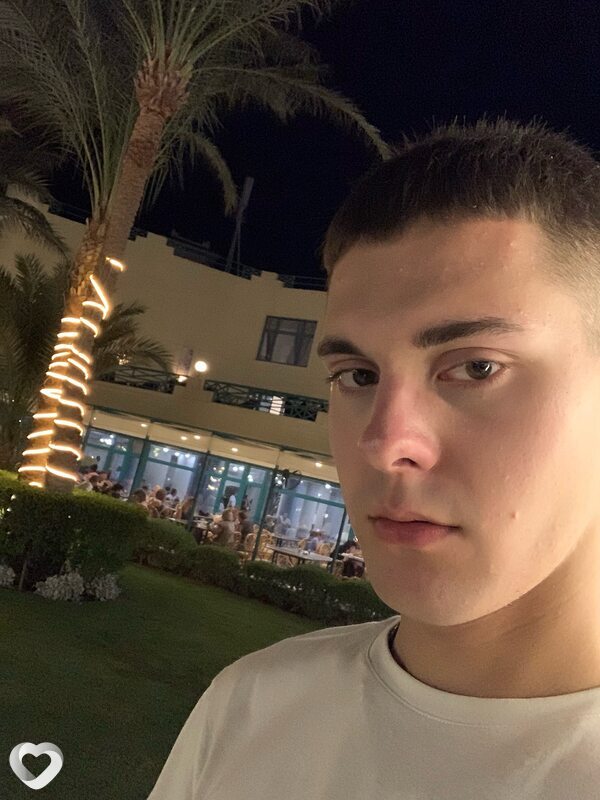 Эдвард, 20, Уфе — анкета №3128063